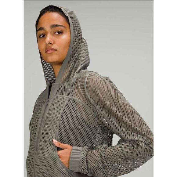Lululemon Athletica Relaxed Fit Mesh Jacket Grey Green Sage 6 EUC - Picture 2 of 12